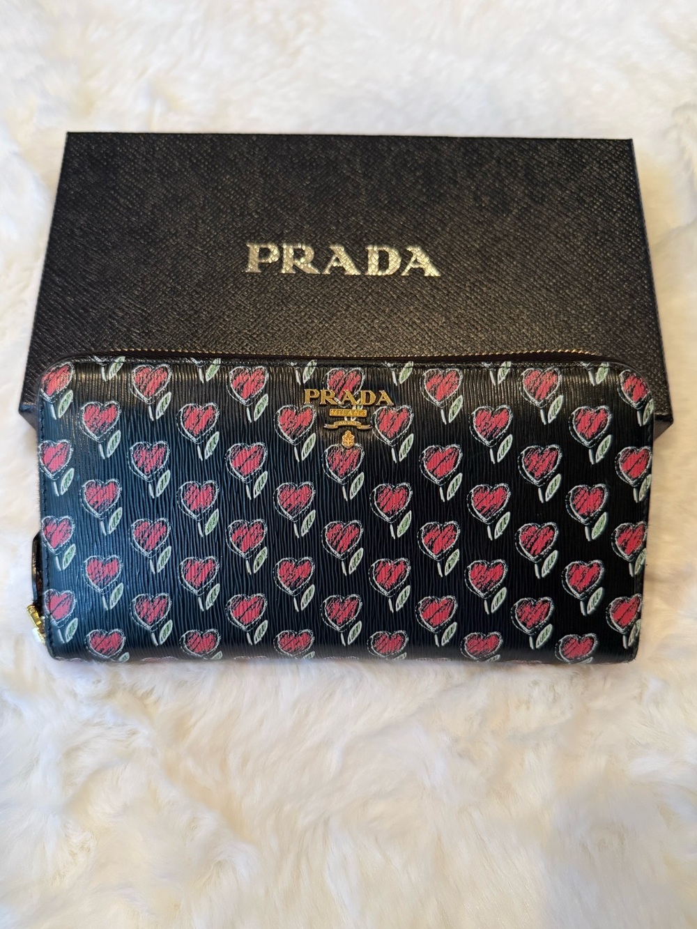 Prada Vitello Move Love Continental Zip Wallet - Picture 2 of 13